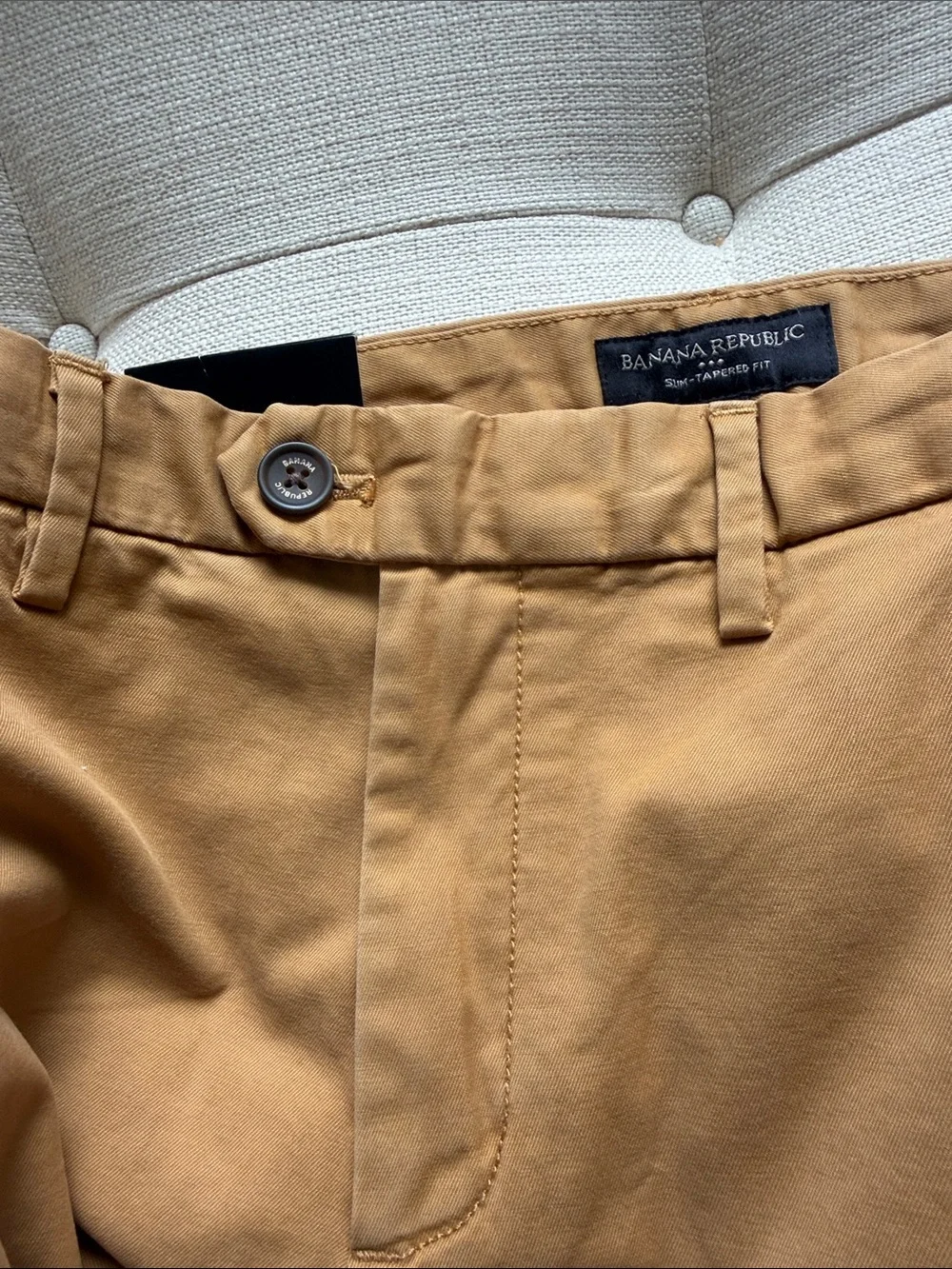 Banana Republic Slim Tapered Fit European style Chino Pants BNWT 31 x 29